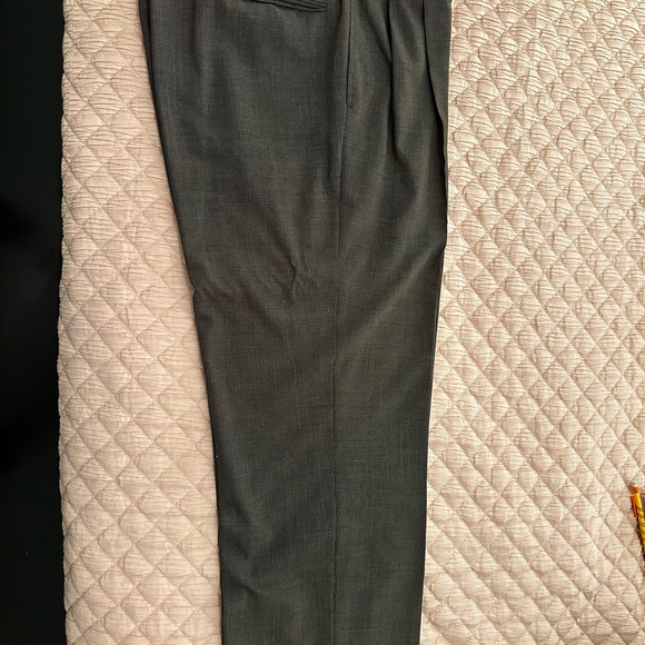 Southwick Hannon Williams 100% Wool Suit in Light Charcoal. Men’s Size 44R. - Picture 7 of 8